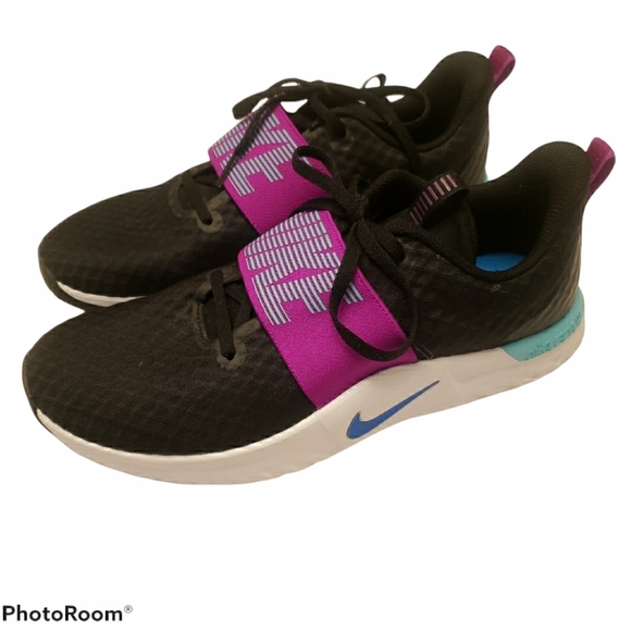 Nike Shoes - Nike TR-9 Womens Running Shoes 9.5